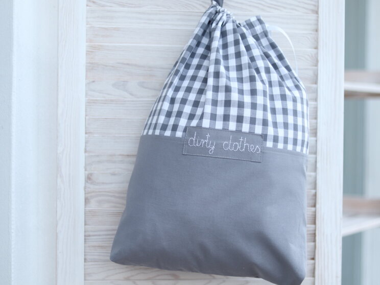 Travel Lingerie Bag With Name, Dirty Clothes Bag, Kids Travel Accessories, Travel Laundry Grating Bag, Chequered Fabric,